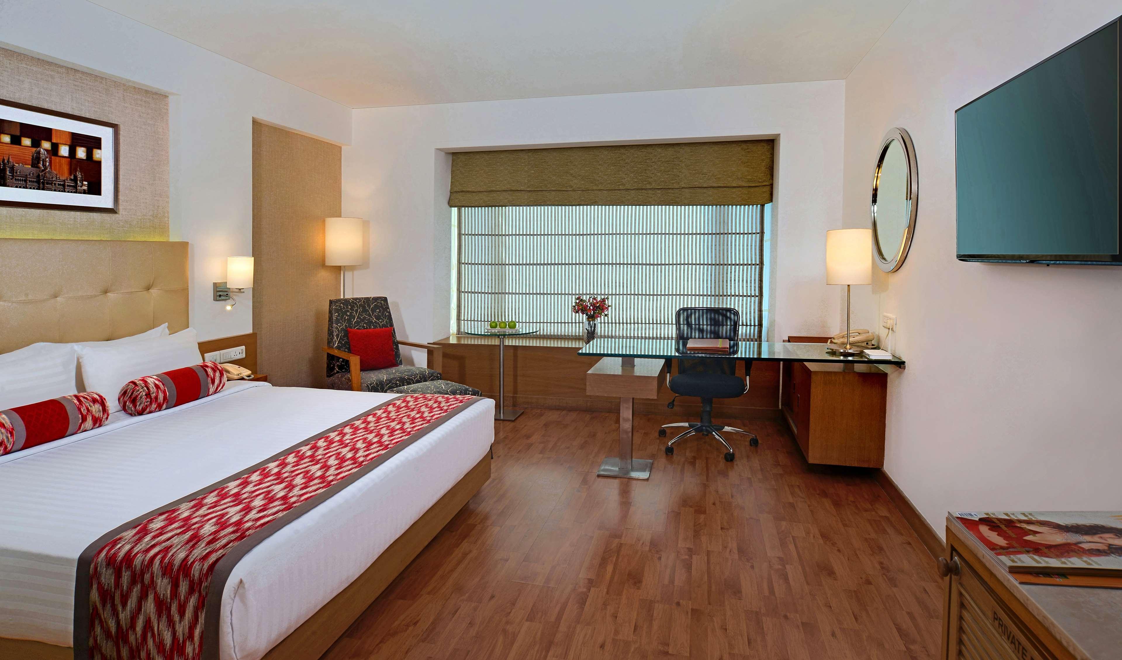 Radisson Mumbai Goregaon Bagian luar foto