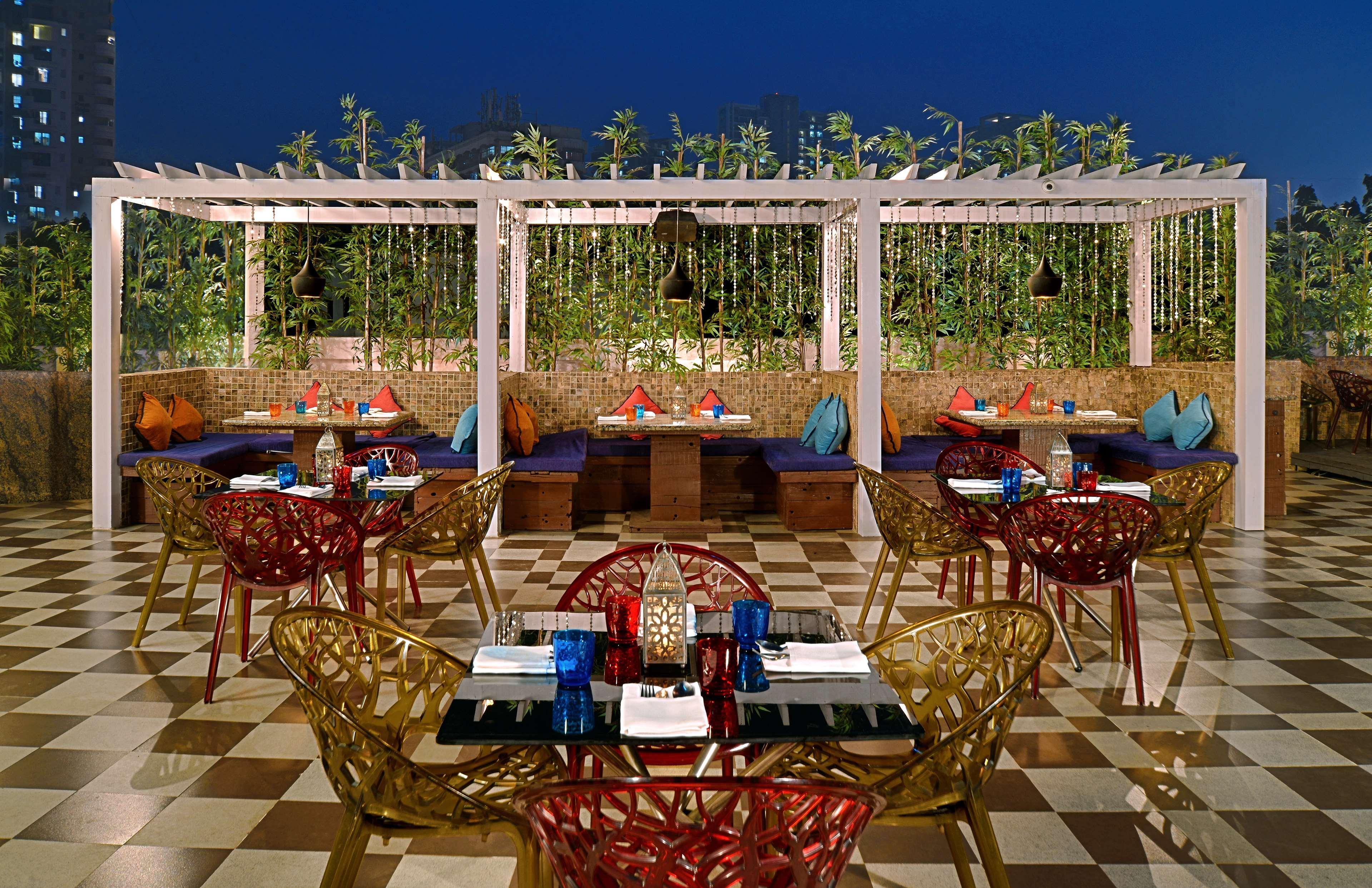 Radisson Mumbai Goregaon Bagian luar foto
