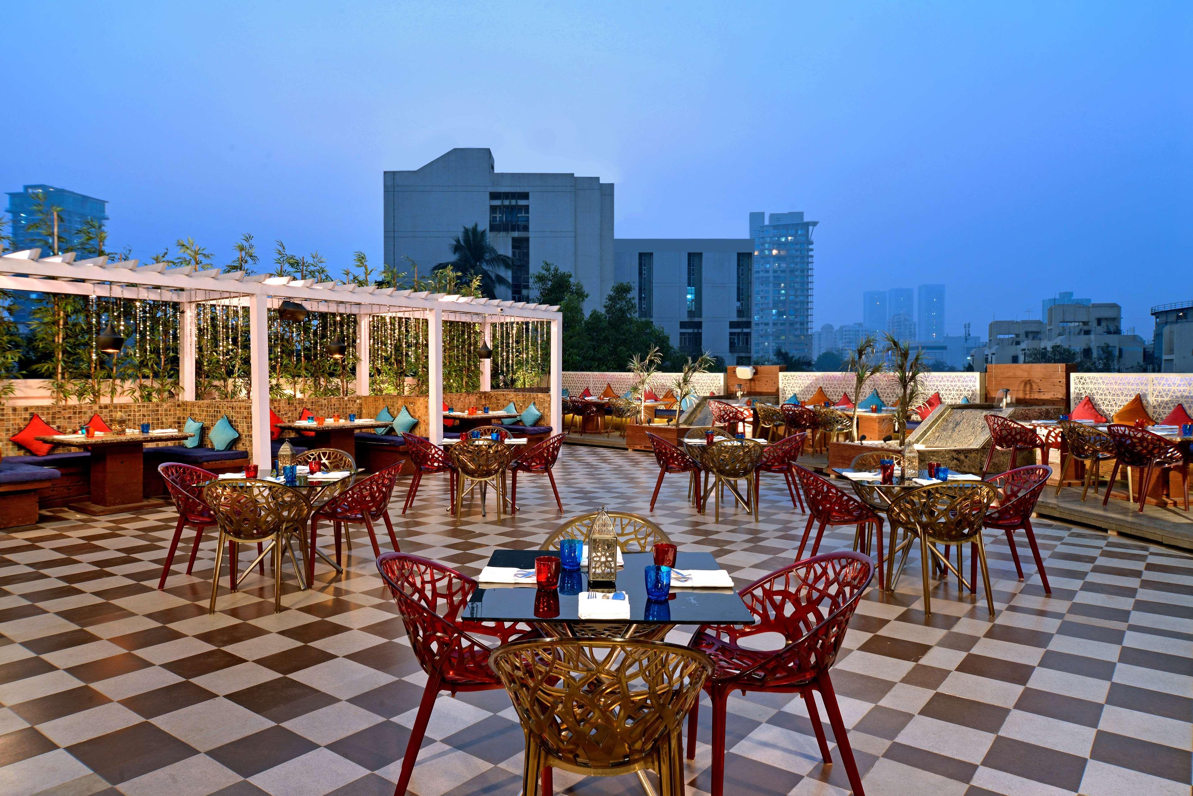Radisson Mumbai Goregaon Bagian luar foto