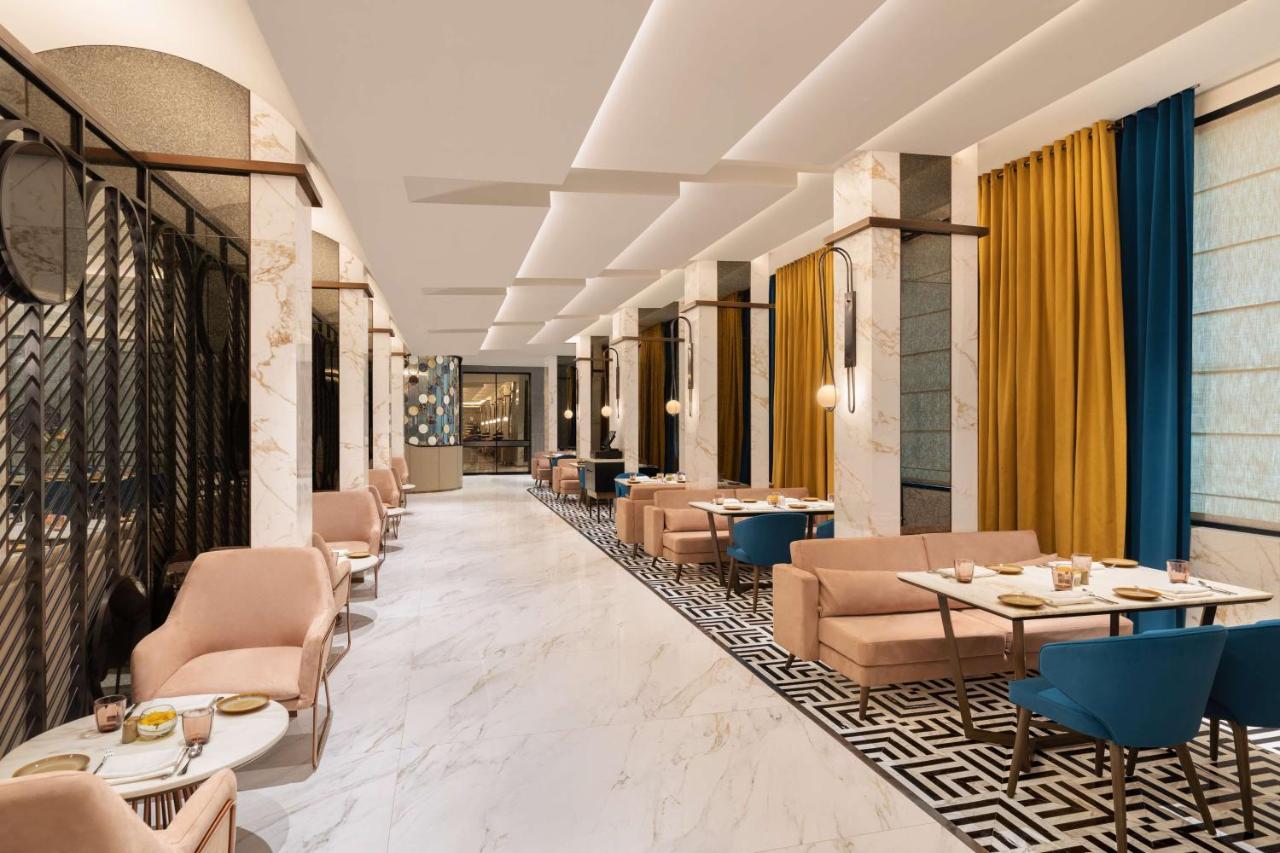 Radisson Mumbai Goregaon Bagian luar foto