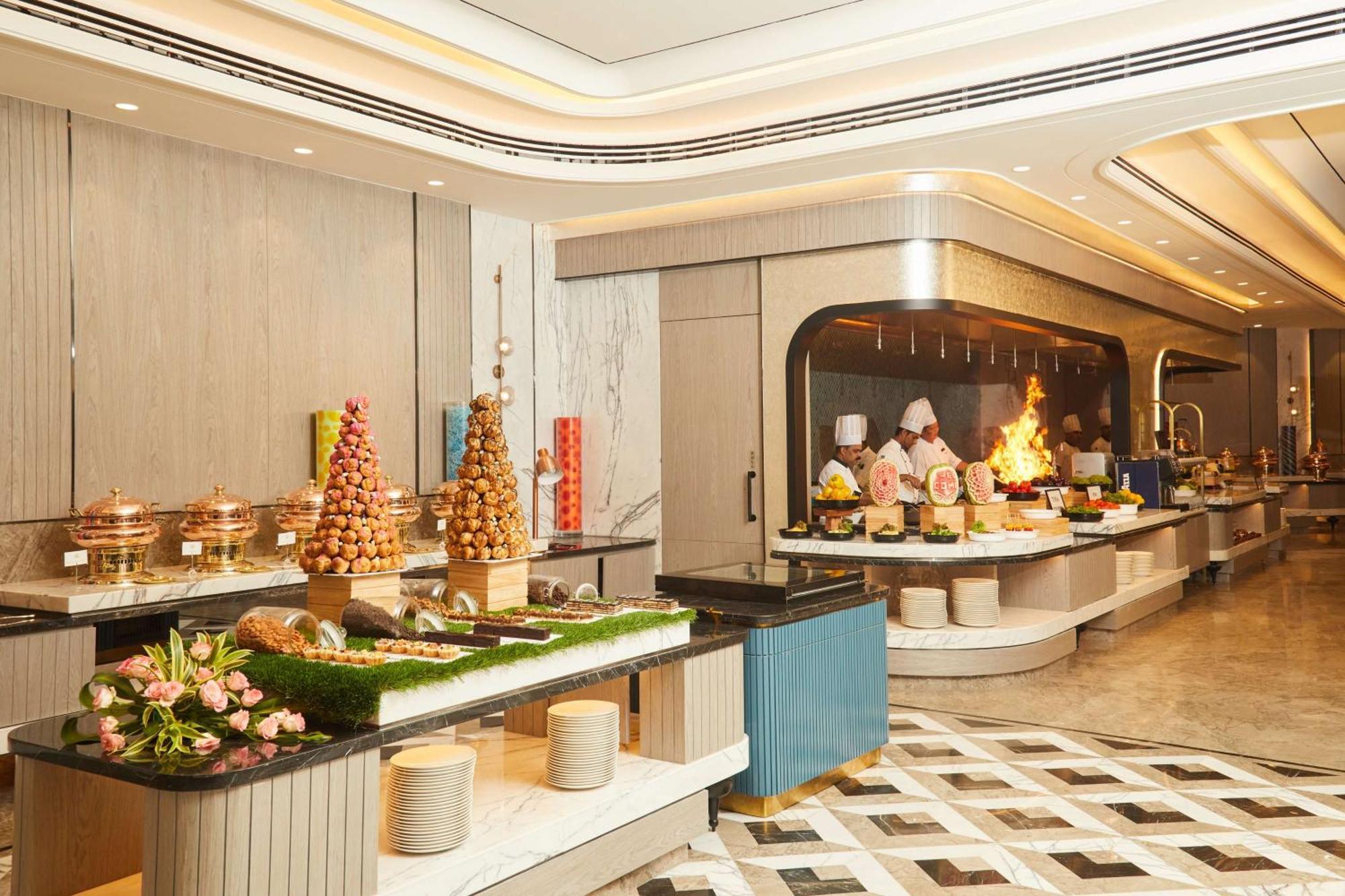 Radisson Mumbai Goregaon Bagian luar foto