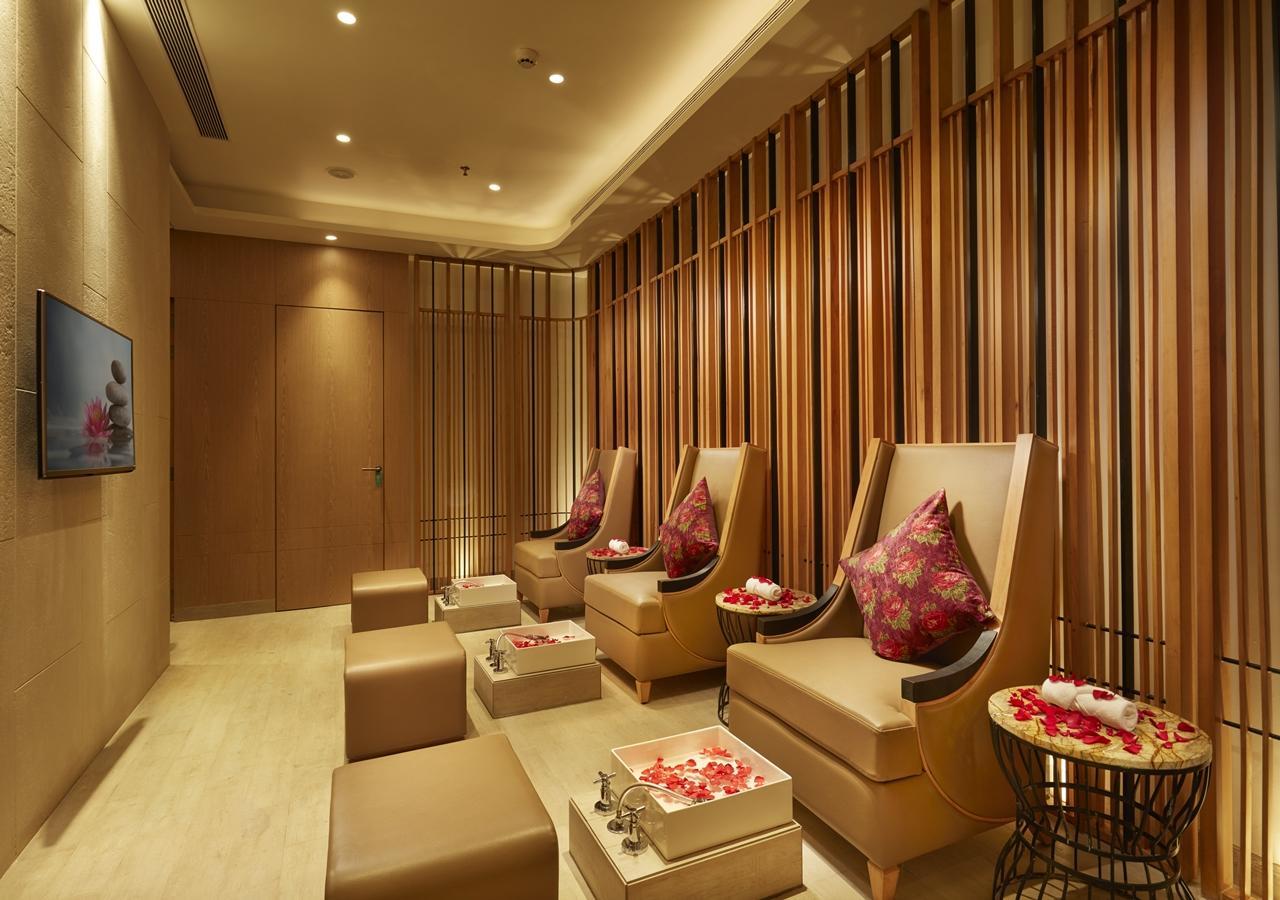 Radisson Mumbai Goregaon Bagian luar foto